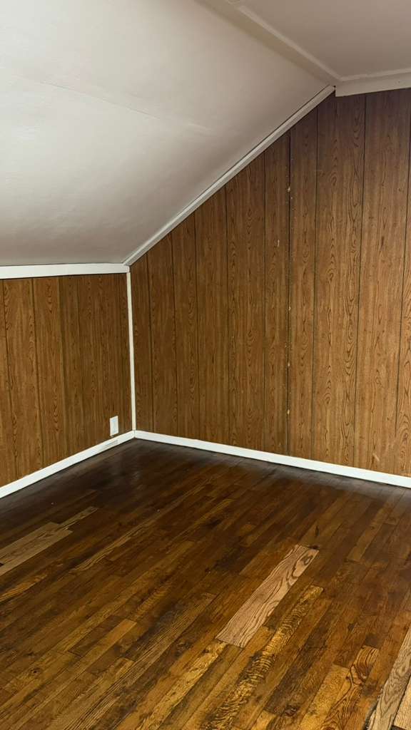 Building Photo - 13901 Tyler Ave