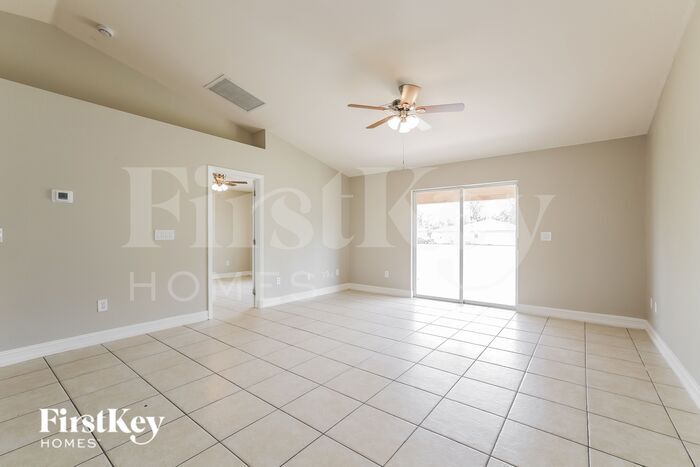 Building Photo - 2803 Owen Ave S