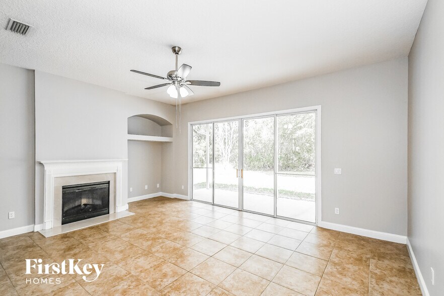 Building Photo - 408 Spring Ridge Ct