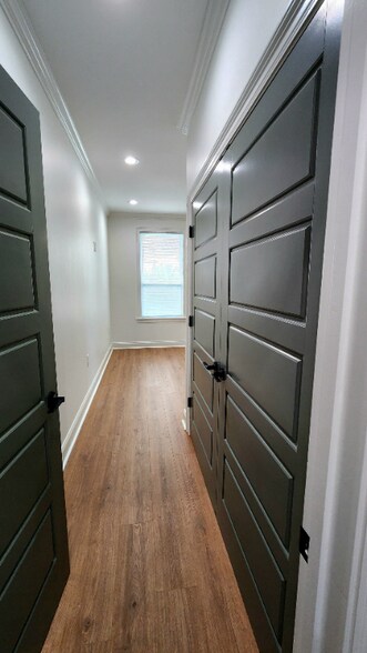 Building Photo - 1020 Verret St