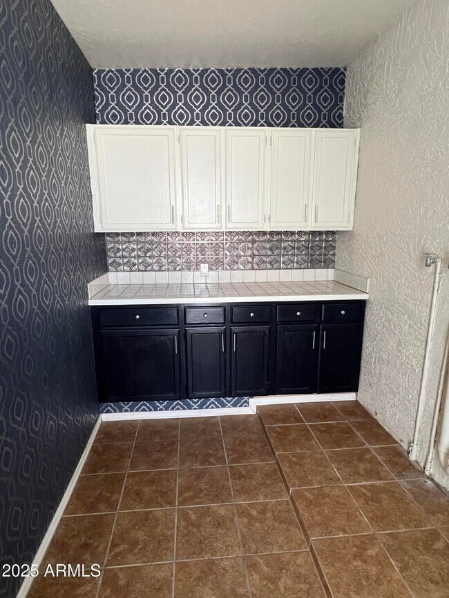 Building Photo - 4847 E Calle de Las Estrellas Rd