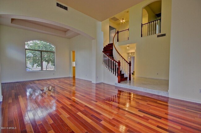 Building Photo - COMING SOON!! 5 bed 3 bath, 3000 + SFT with pool in Carino Estates, Chandler