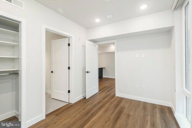 Building Photo - 1102 Germantown Ave