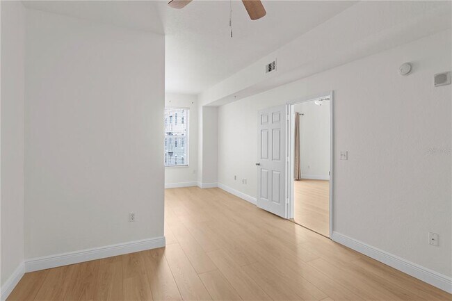 Building Photo - 700 S Harbour Island Blvd