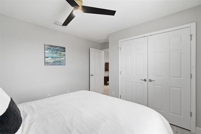 Building Photo - 6396 Roadstead Ct