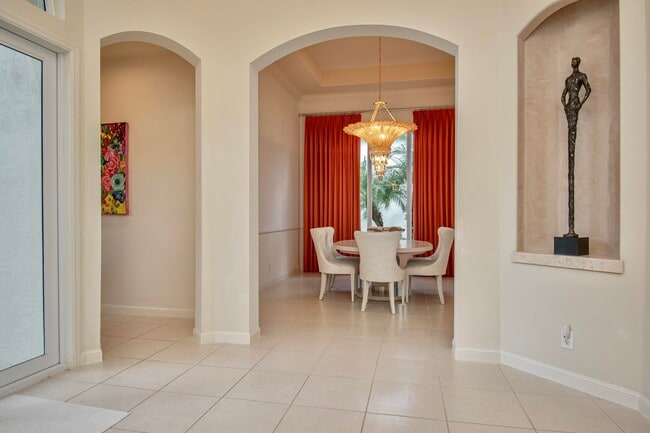 Building Photo - 7916 Montecito Pl