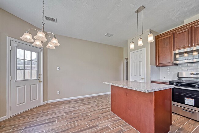 Building Photo - 7331 Colony Bend Ln