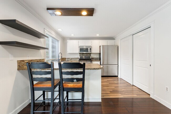 Building Photo - Beautiful Home in Winchester Hills