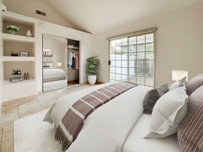 Building Photo - Spacious 3 Bed, 2 Bath Home in Encinitas