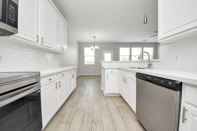 Building Photo - 16850 Brooktondale Ct