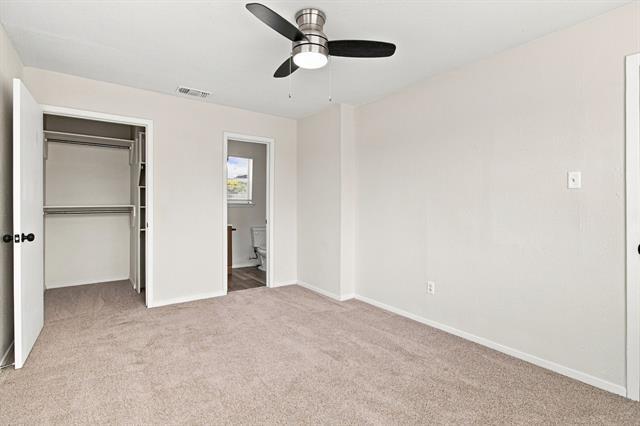Building Photo - 1833 Pelican Dr N