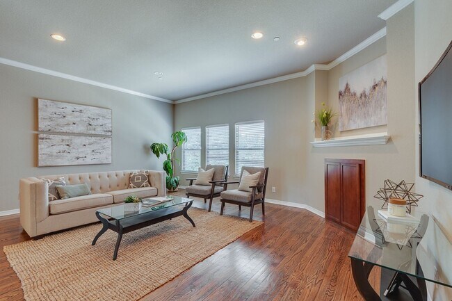Building Photo - 2816 Lubbock Ave