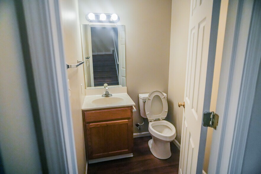 Half bath (main level) - 3713 S Cramer Cir
