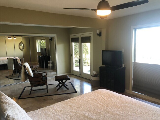 Building Photo - 45 Lakeview Village