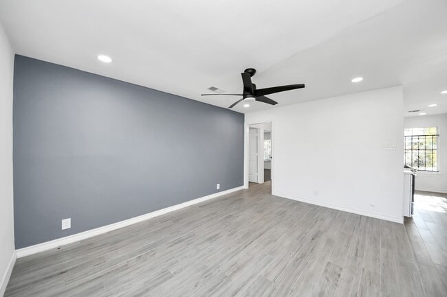 Building Photo - 3926 Florinda St