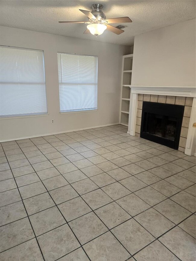 Building Photo - 2903 W Slaughter Ln