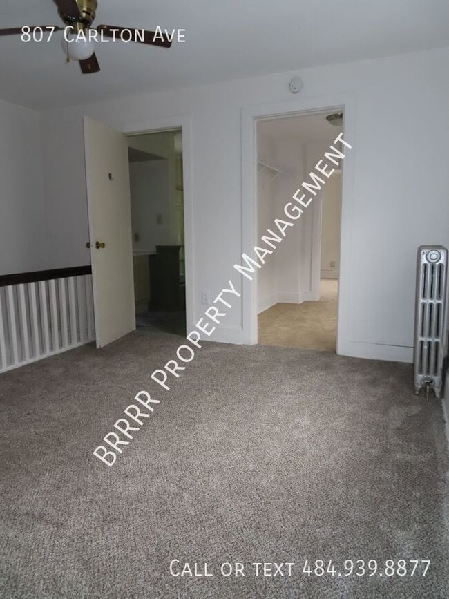 Building Photo - 807 Carlton Ave