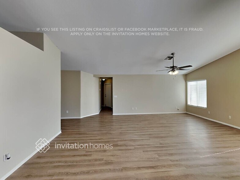 Building Photo - 20 S Surfside Dr