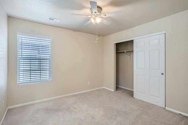 Building Photo - 15904 E Otero Cir