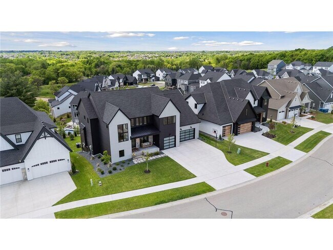 Building Photo - 6297 Yuma Ln N
