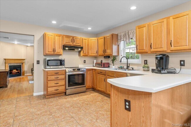 Building Photo - 70 Orchard Crest Dr
