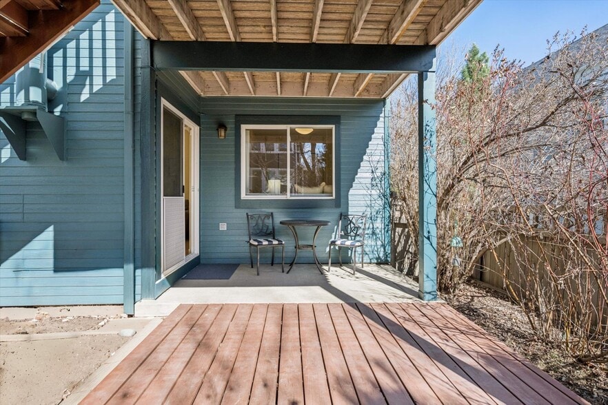 Building Photo - 2002 S Fork Dr