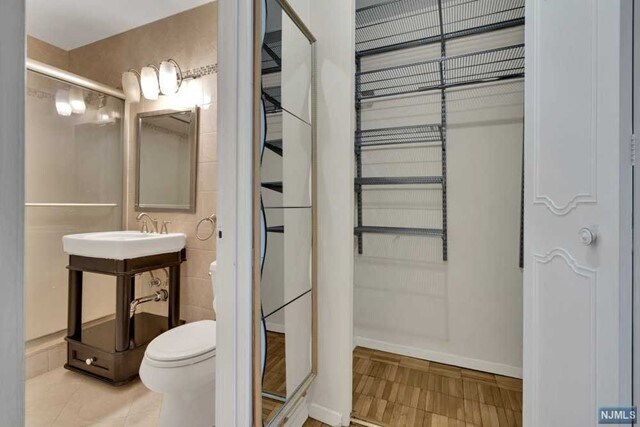 Building Photo - 2100 Linwood Ave