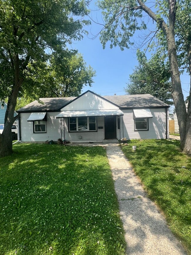 Primary Photo - 26355 Academy St