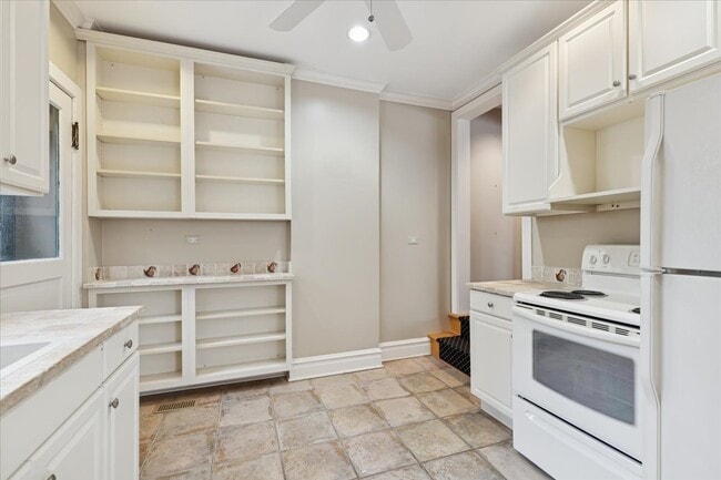 Building Photo - 3760 Gilgare Ln