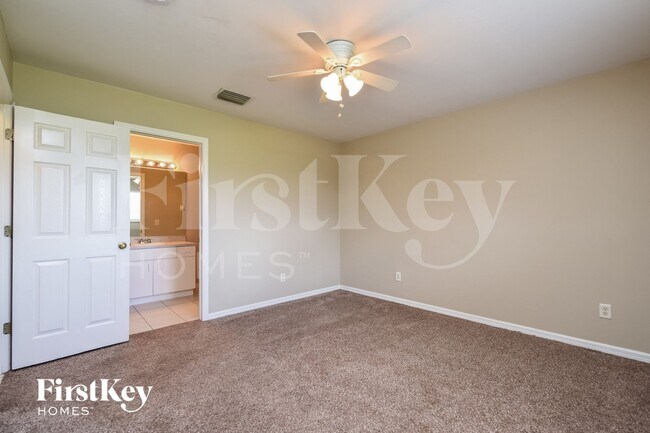 Building Photo - 117 Blackstone Dr