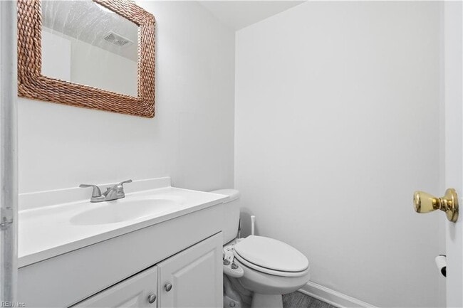 Building Photo - 912 Amherst Ln