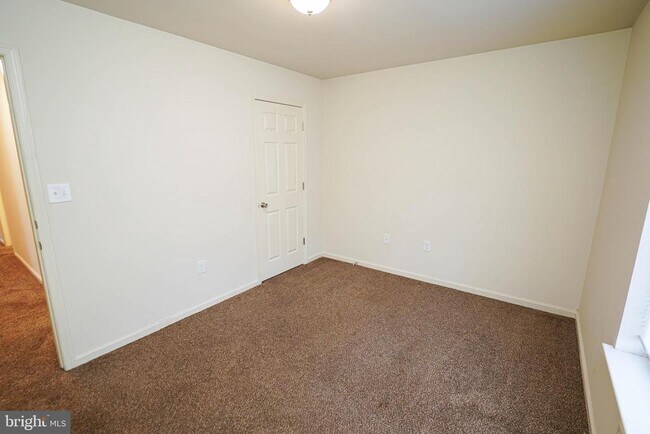 Building Photo - 30630 Umes Blvd