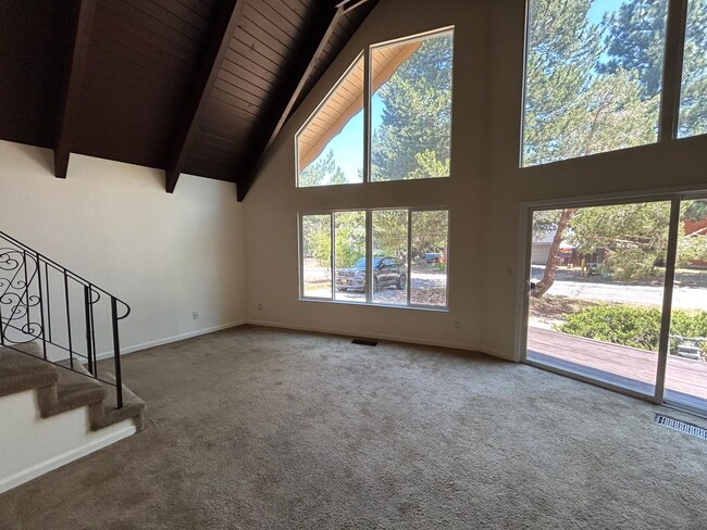 Building Photo - 3 Bedroom, 2 bath with Carport in Quiet in...