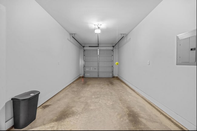 Building Photo - 3 Bed, 2.5 Bath - Lucky Penny - Furnished ...