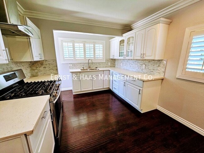 Building Photo - 5012 N Bentree Cir
