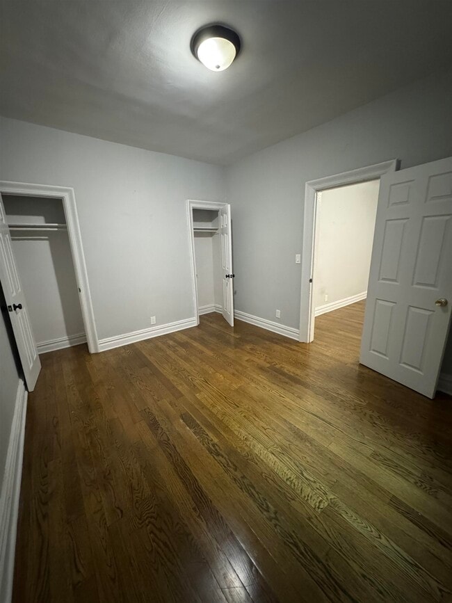 Building Photo - 55 Corbin Ave