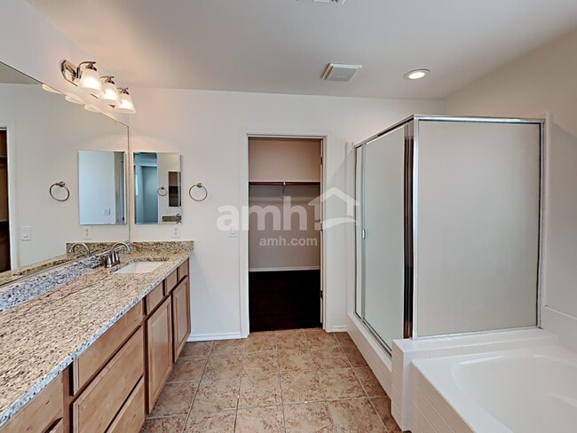 Building Photo - 14376 N Bannerstone Ct