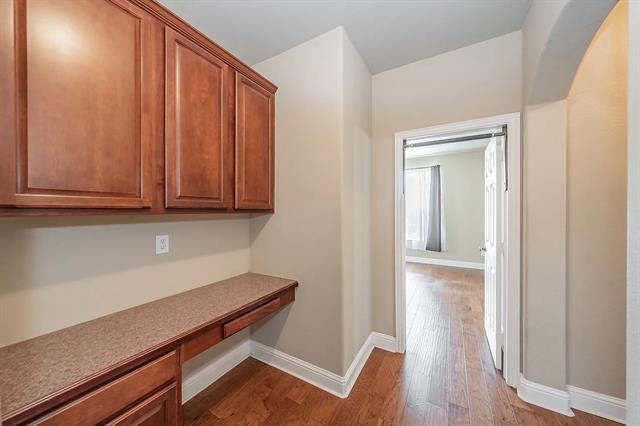 Building Photo - 1605 Buckhorn Dr