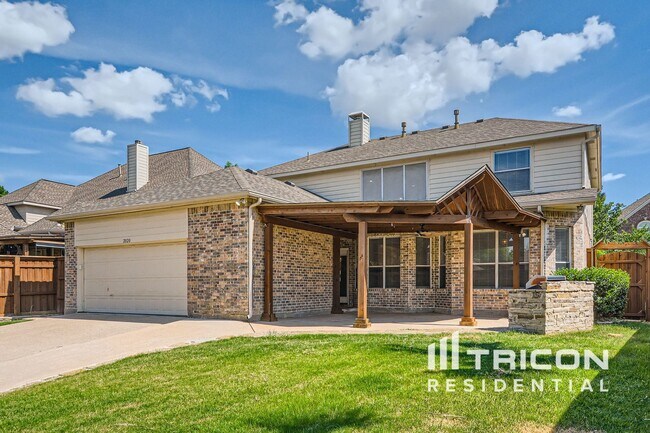 Building Photo - 2020 Hillcroft Dr