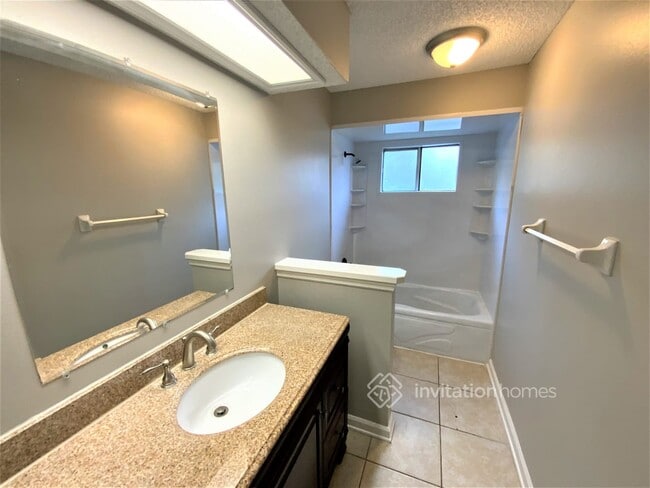 Building Photo - 8503 Long Meadow Ct