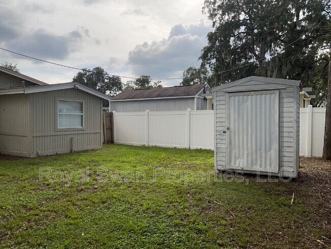 Building Photo - 1644 Tangerine St