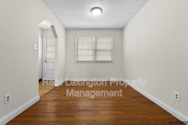 Building Photo - 3330 Tisdale Dr