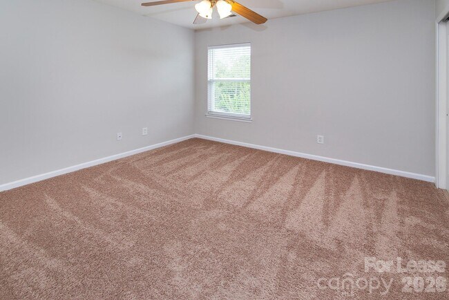 Building Photo - 6749 Sequoia Hills Dr