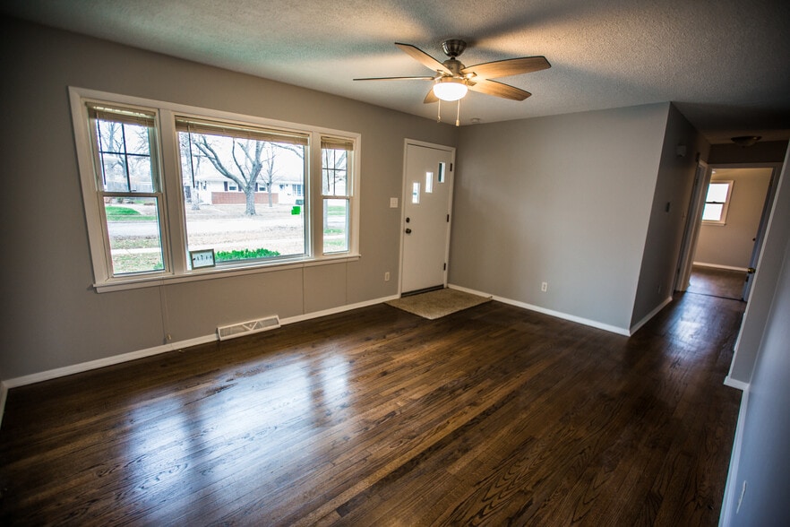 Refinished hardwood floor! - 18909 Lorenz Ave