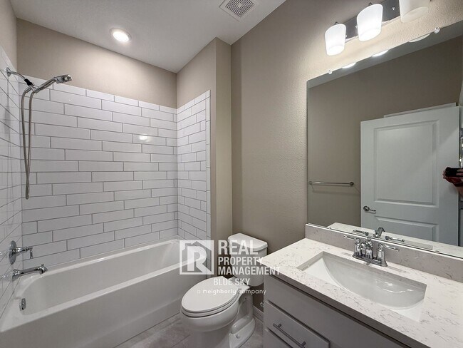 Building Photo - 20949 Cherry River Rd