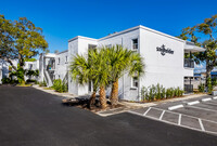 Building Photo - Oasis Palms Apartments