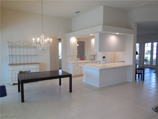 Building Photo - 3914 Upolo Ln