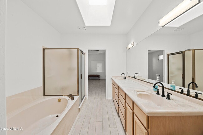 Building Photo - 8479 N 84th Pl