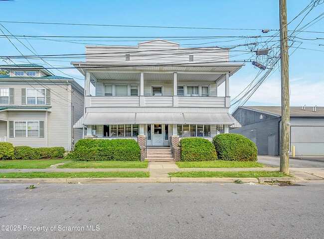 Building Photo - 398 Winola Ave