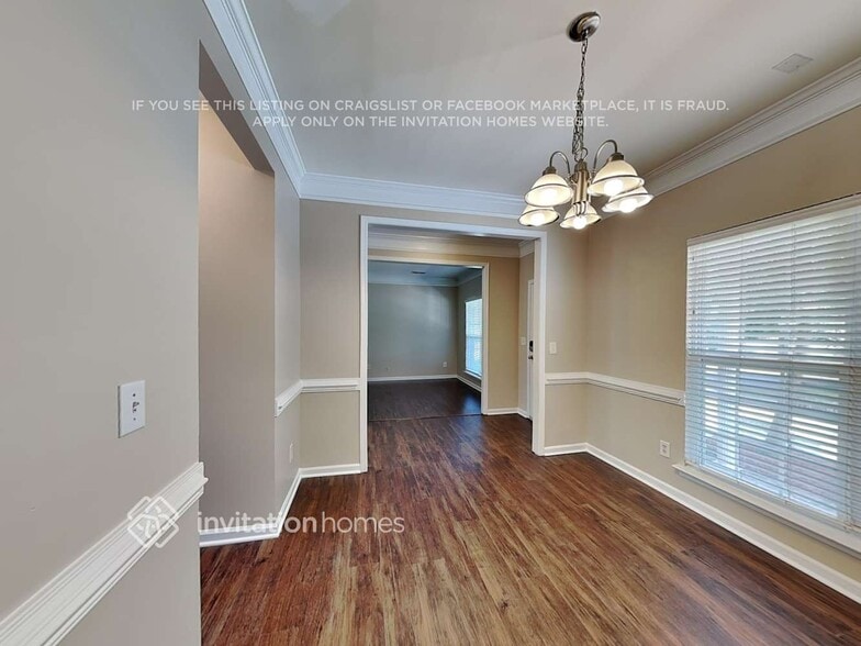 Building Photo - 13437 Planters Row Dr